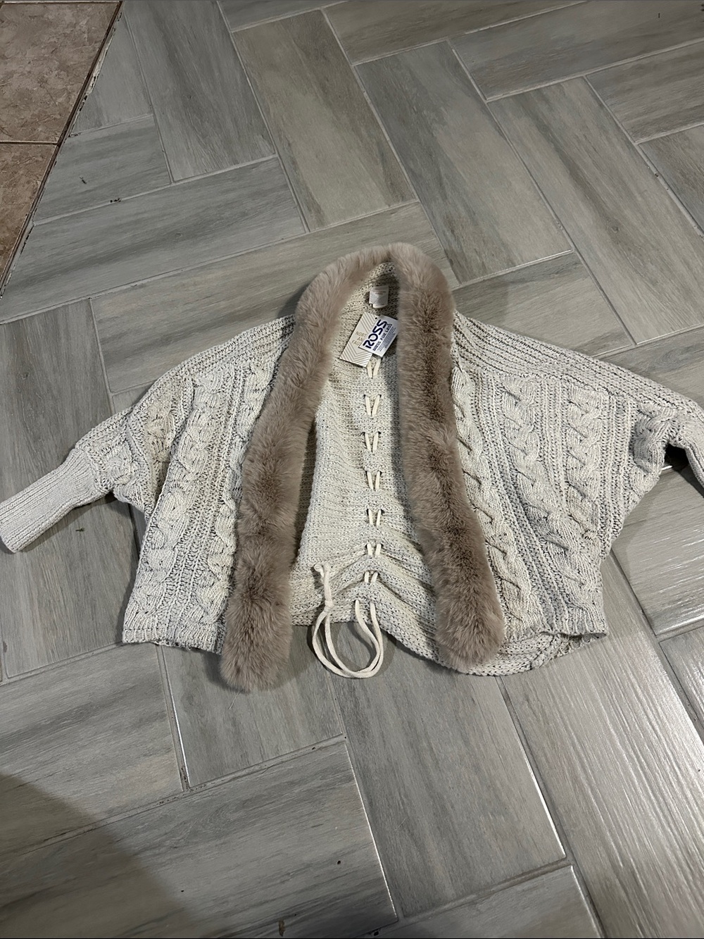 Cable Knit Shrug with Faux Fur Trim - Cream - Picture 2 of 6